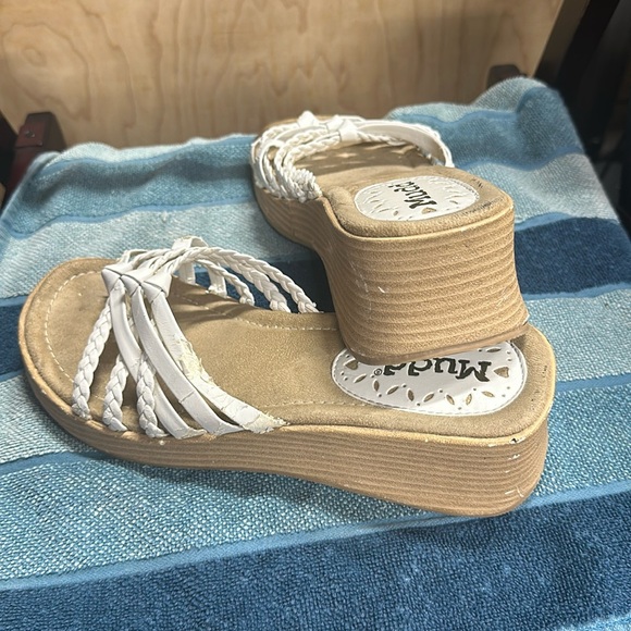 mudd high heel sandals
